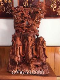Tượng Tam Đa, ngồi gốc tùng gỗ hương nguyên khối