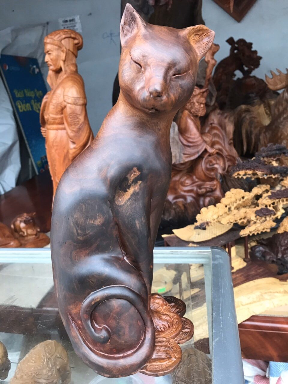 tượng mèo gỗ hương