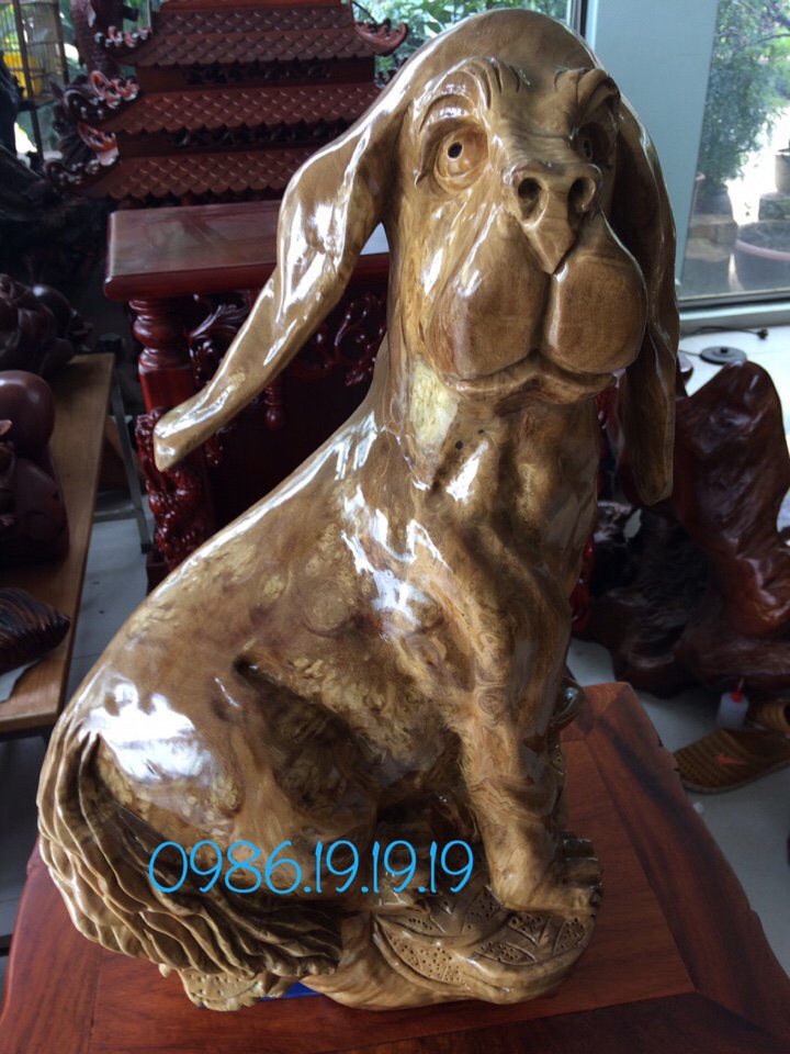 tượng chó phong thủy gỗ nu nghiến